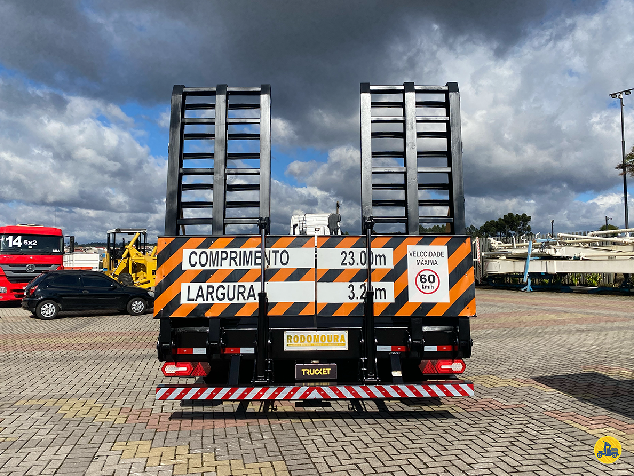 CARRETA SEMI-REBOQUE PRANCHA Reta Trucket Caminhões CURITIBA PARANÁ PR
