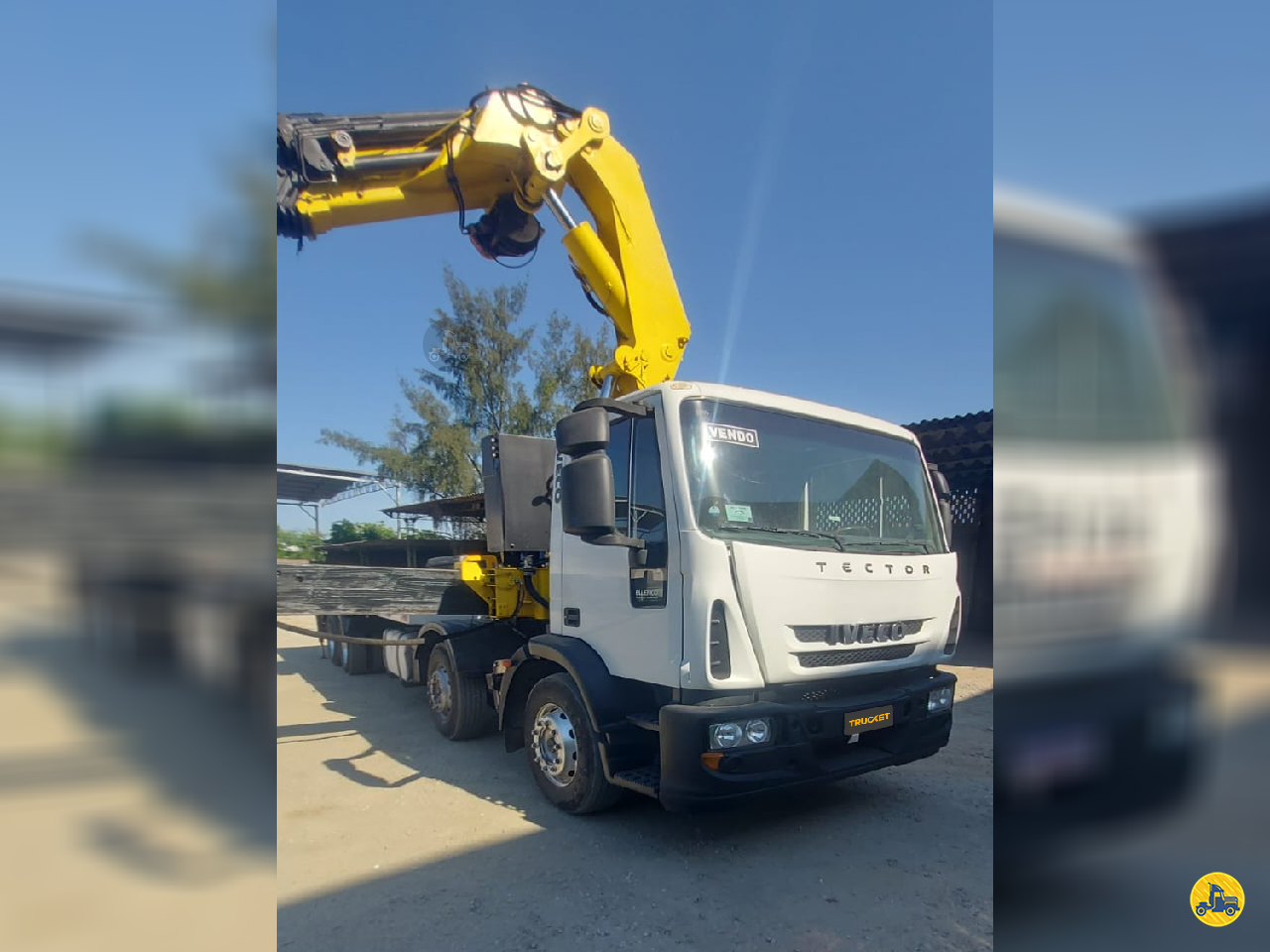 CAMINHAO IVECO TECTOR 240E22 Munck BiTruck 8x2 Trucket Caminhões CURITIBA PARANÁ PR