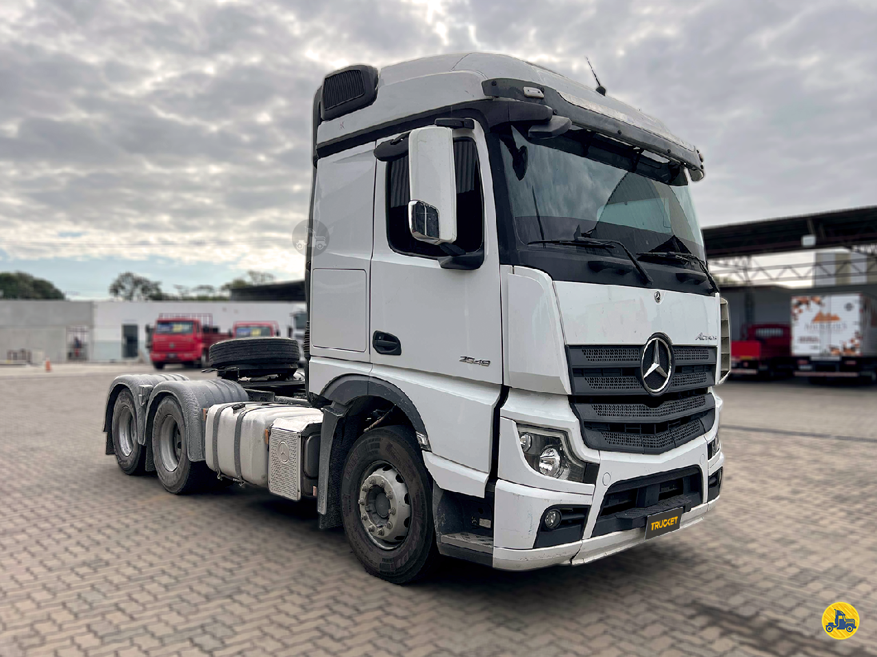 CAMINHAO MERCEDES-BENZ MB 2548 Cavalo Mecânico Cavalo 6x2 Trucket Caminhões CURITIBA PARANÁ PR
