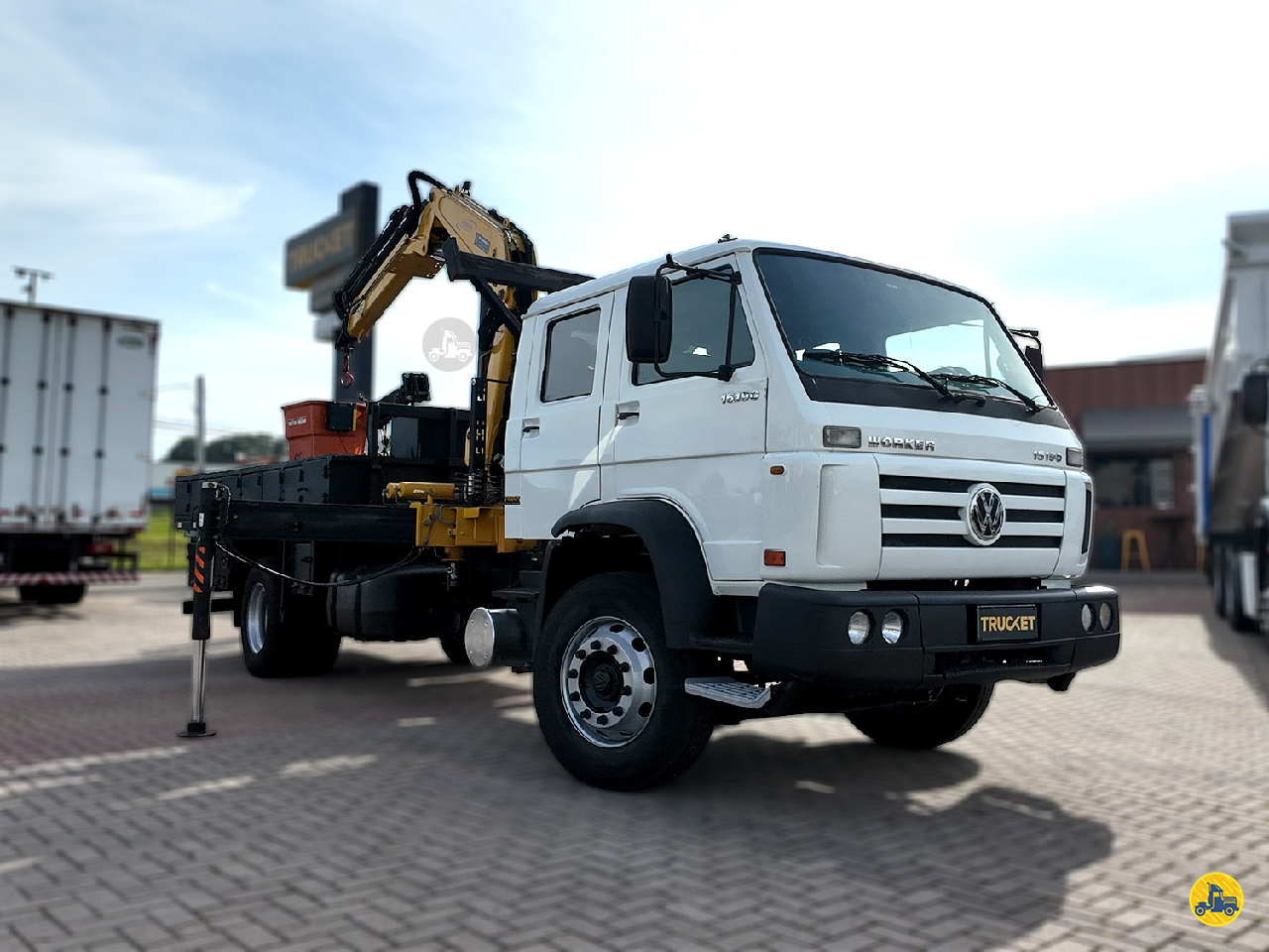 CAMINHAO VOLKSWAGEN VW 15190 Munck Toco 4x2 Trucket Caminhões CURITIBA PARANÁ PR
