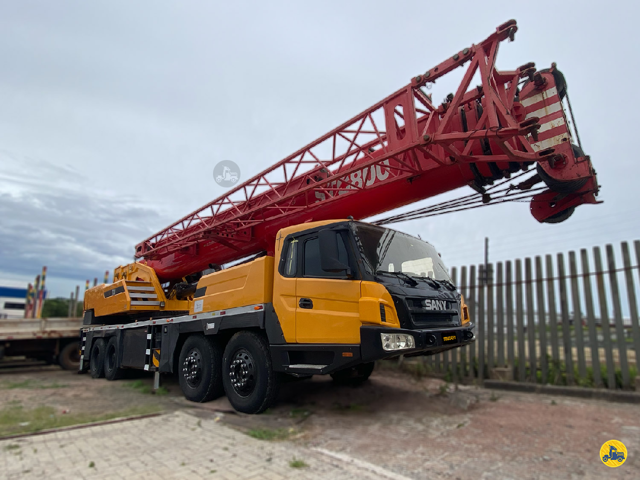 GUINDASTE SANY GUINDASTE STC800 Trucket Caminhões CURITIBA PARANÁ PR