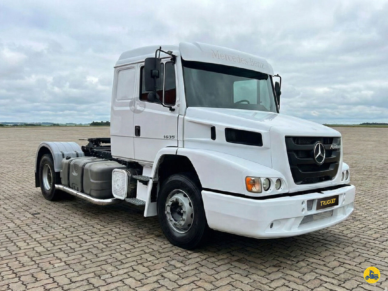 CAMINHAO MERCEDES-BENZ MB 1635 Cavalo Mecânico Cavalo 4x2 Trucket Caminhões CURITIBA PARANÁ PR