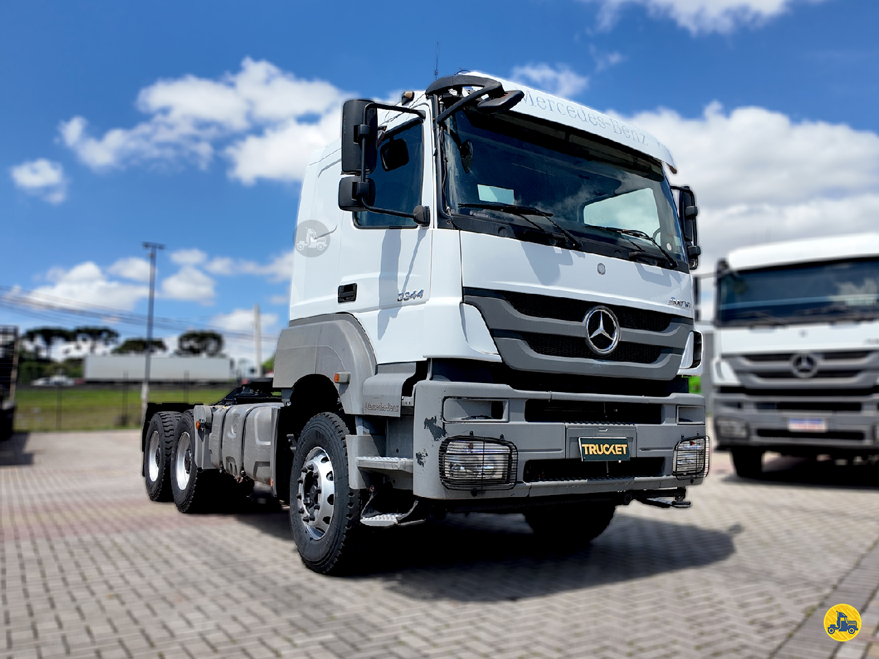 CAMINHAO MERCEDES-BENZ MB 3344 Cavalo Mecânico Cavalo 6x4 Trucket Caminhões CURITIBA PARANÁ PR