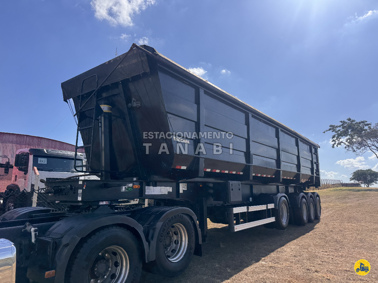 CARRETA SEMI-REBOQUE BASCULANTE Estacionamento Tanabi TANABI SÃO PAULO SP