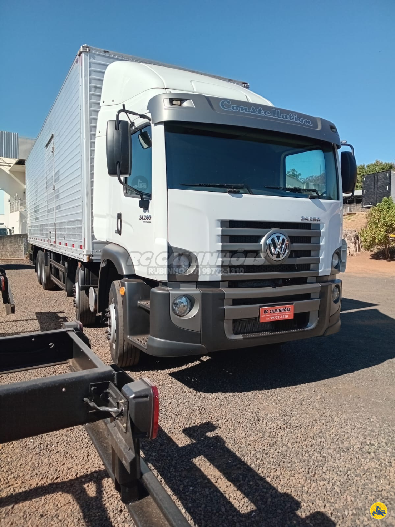 CAMINHAO VOLKSWAGEN VW 24280 Baú Furgão Truck 6x2 RC Caminhões São José do Rio Preto SÃO PAULO SP