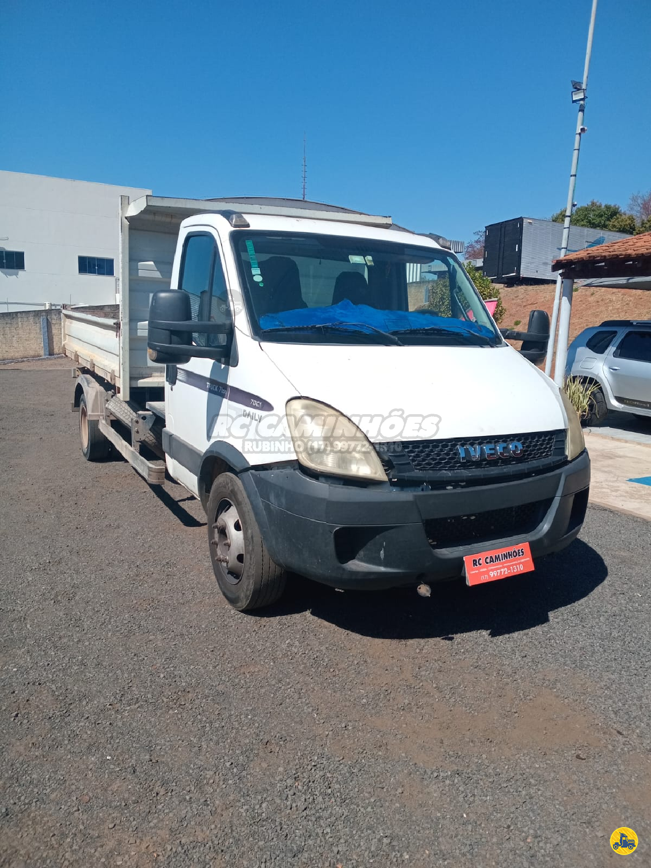 CAMINHAO IVECO DAILY 70c17 Caçamba Basculante 3/4 4x2 RC Caminhões São José do Rio Preto SÃO PAULO SP