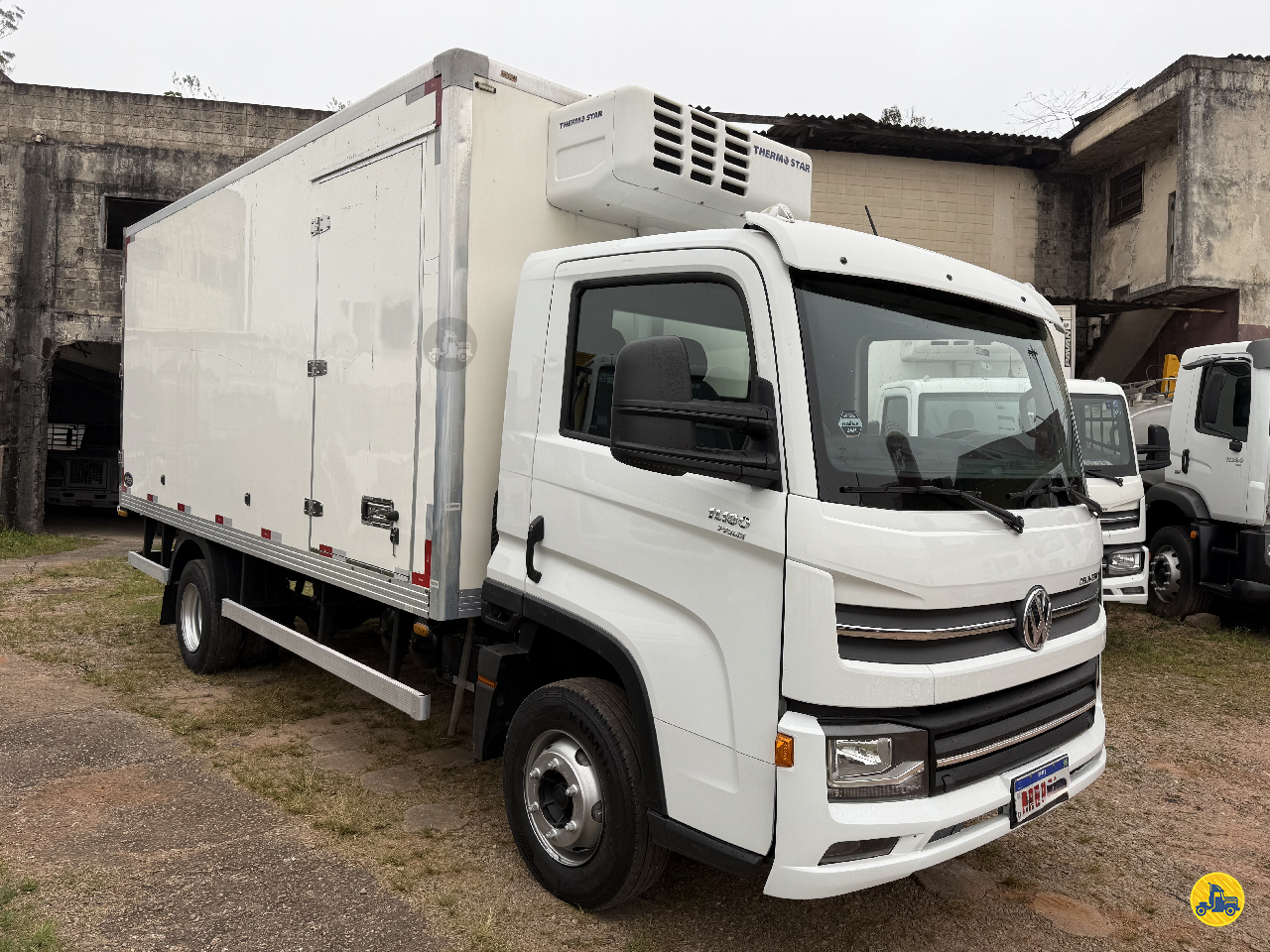 CAMINHAO VOLKSWAGEN VW 11180 Baú Frigorífico 3/4 4x2 Vanlex Caminhões SAO BERNARDO DO CAMPO SÃO PAULO SP
