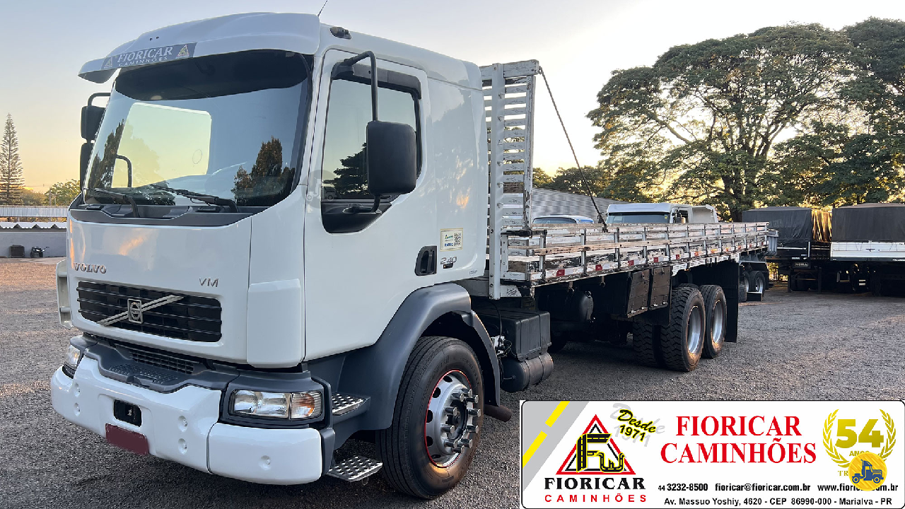 CAMINHAO VOLVO VOLVO VM23 240 Carga Seca Truck 6x2 Fioricar Caminhões MARIALVA PARANÁ PR