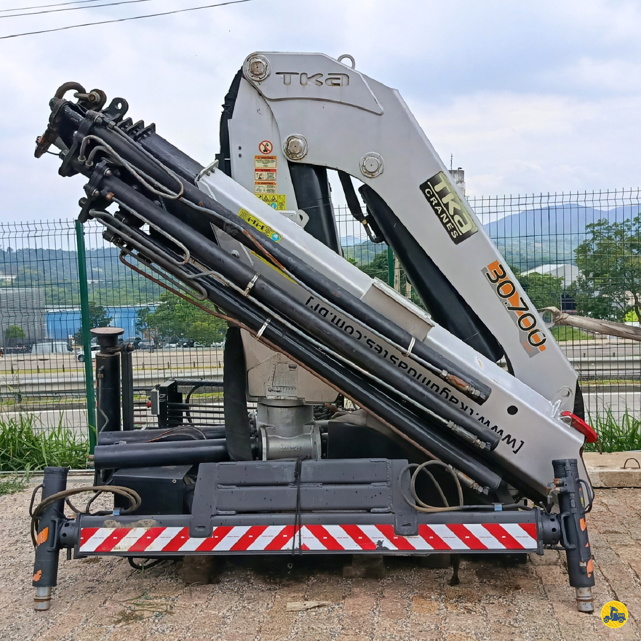 GUINDASTE TKA TKA 30.700 Super Truck JUNDIAI SÃO PAULO SP