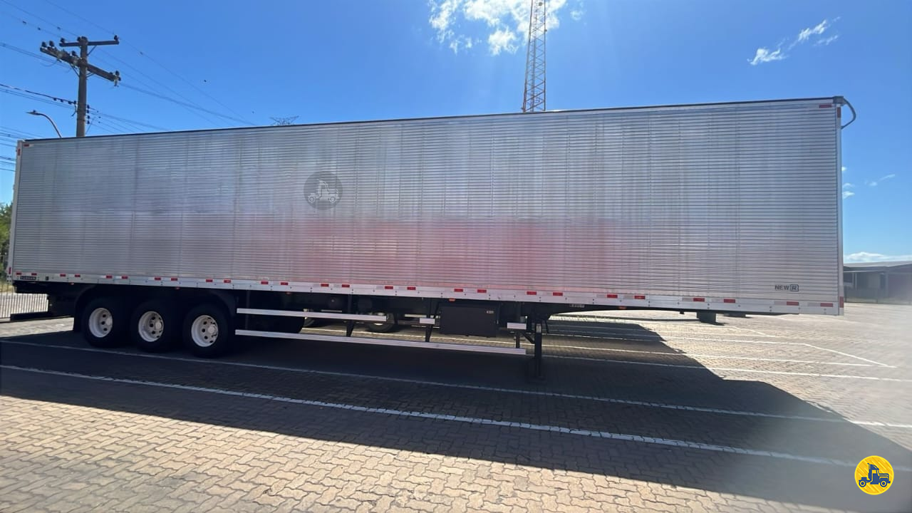 CARRETA SEMI-REBOQUE BAU FURGÃO Super Truck JUNDIAI SÃO PAULO SP