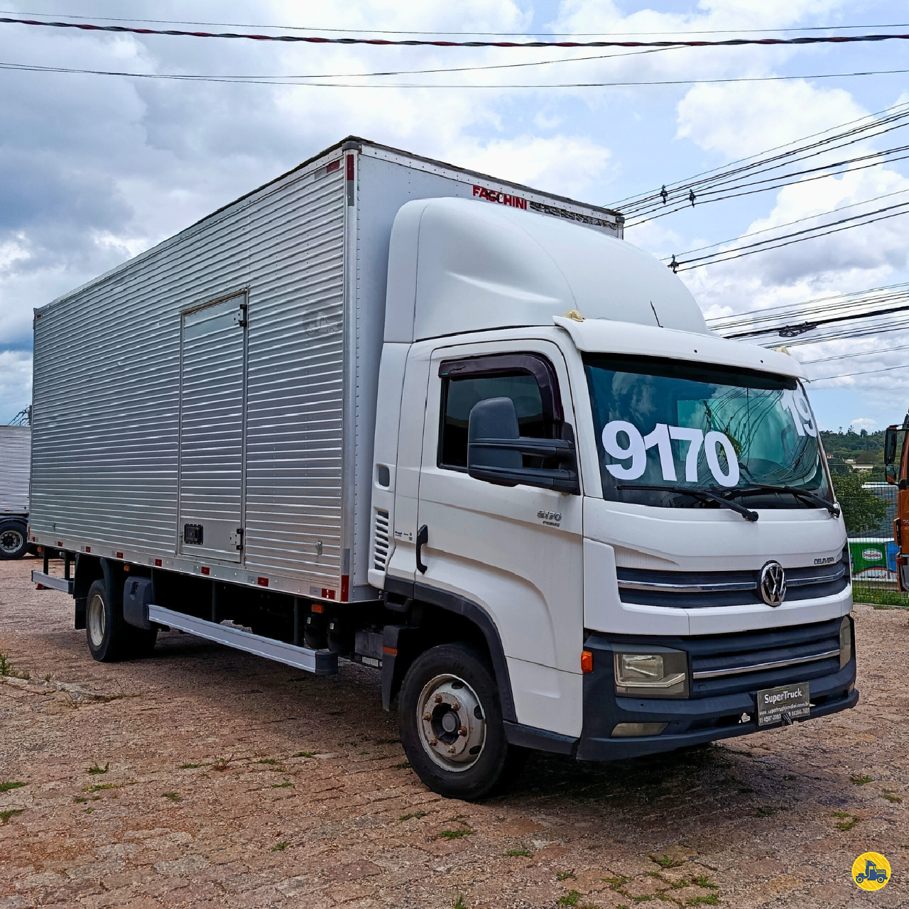 CAMINHAO VOLKSWAGEN VW 9170 Baú Furgão 3/4 4x2 Super Truck JUNDIAI SÃO PAULO SP
