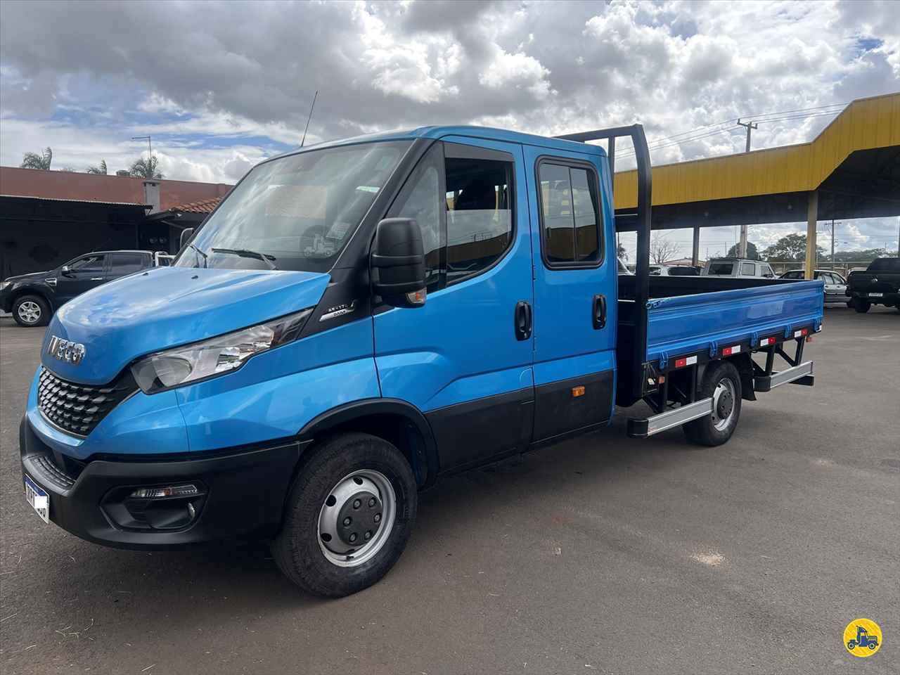 CAMINHAO IVECO DAILY 45-170 Carga Seca 3/4 4x2 Estacionamento Gaúcho ARAPONGAS PARANÁ PR