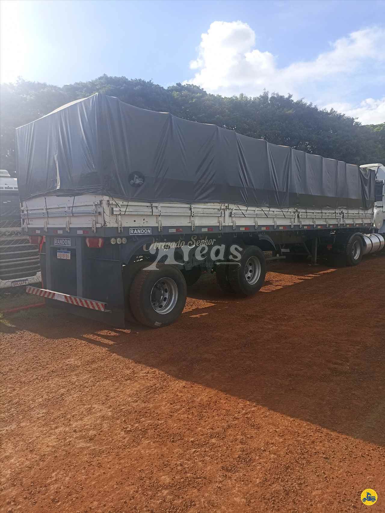 CARRETA SEMI-REBOQUE GRANELEIRO Arêas Caminhões MARINGA PARANÁ PR
