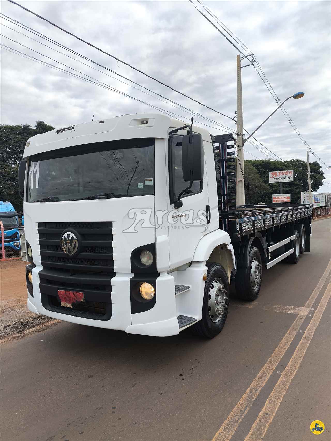 CAMINHAO VOLKSWAGEN VW 24250 Carga Seca BiTruck 8x2 Arêas Caminhões MARINGA PARANÁ PR