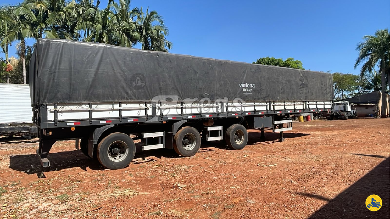 CARRETA SEMI-REBOQUE GRANELEIRO Arêas Caminhões MARINGA PARANÁ PR