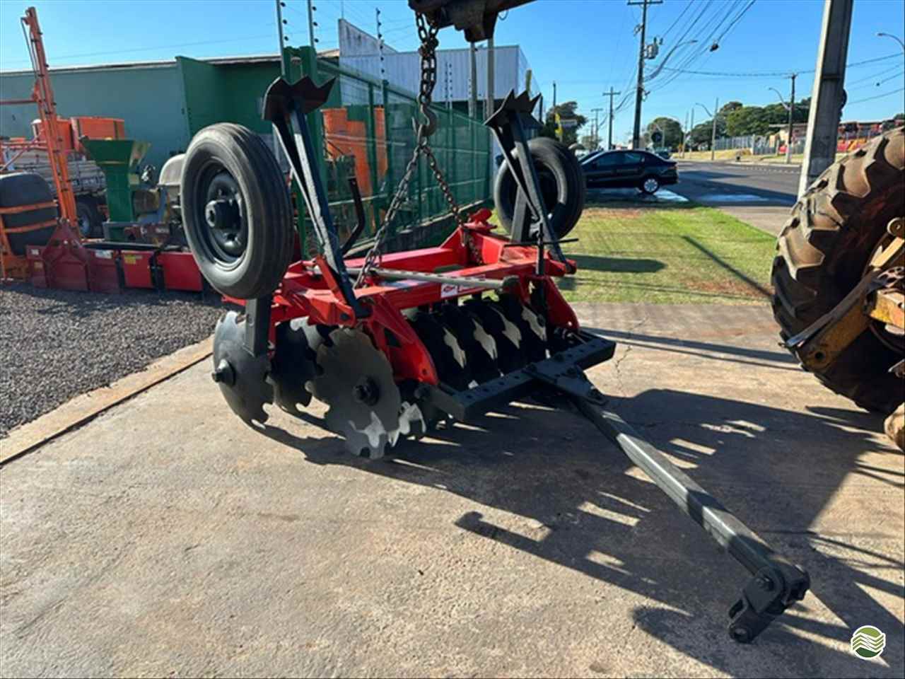 IMPLEMENTOS AGRICOLAS GRADE ARADORA ARADORA 14 DISCOS Cotramaq Tratores GOIOERE PARANÁ PR