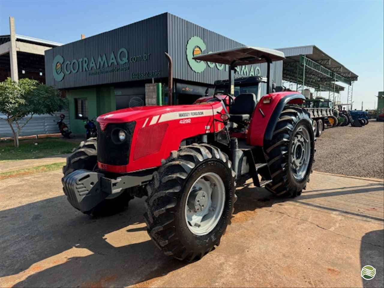 TRATOR MASSEY FERGUSON MF 4292 Tração 4x4 Cotramaq Tratores GOIOERE PARANÁ PR