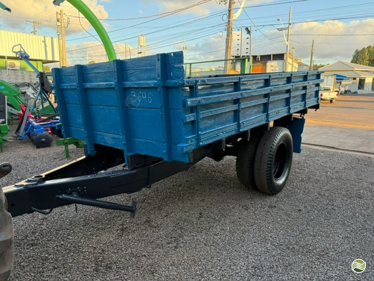 IMPLEMENTOS AGRICOLAS CARRETA AGRÍCOLA CARRETA CARROCERIA Cotramaq Tratores GOIOERE PARANÁ PR