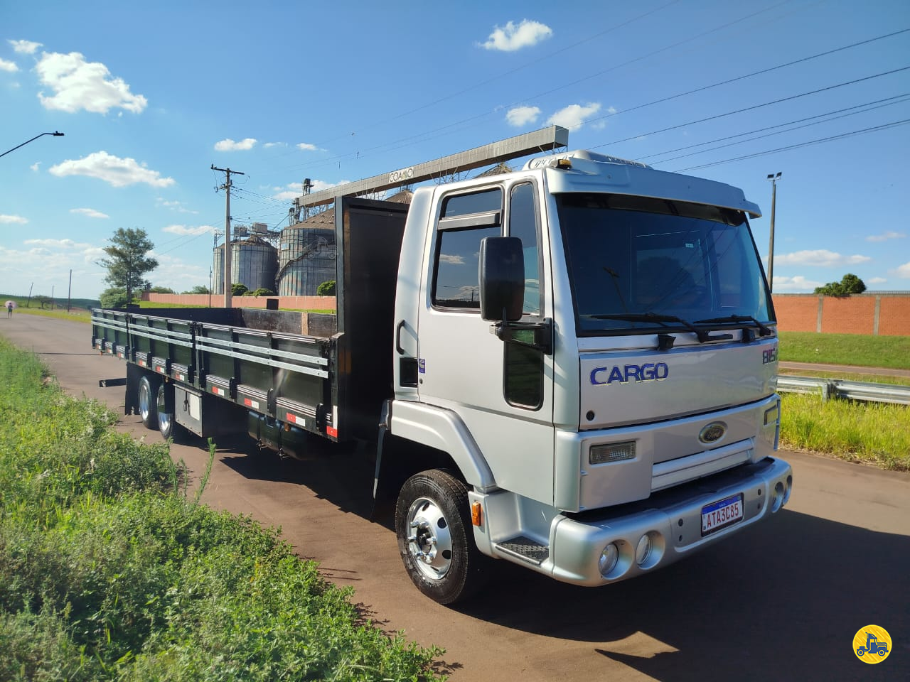 CAMINHAO FORD CARGO 815 Carga Seca 3/4 6x2 Ademir Caminhões MARILUZ PARANÁ PR