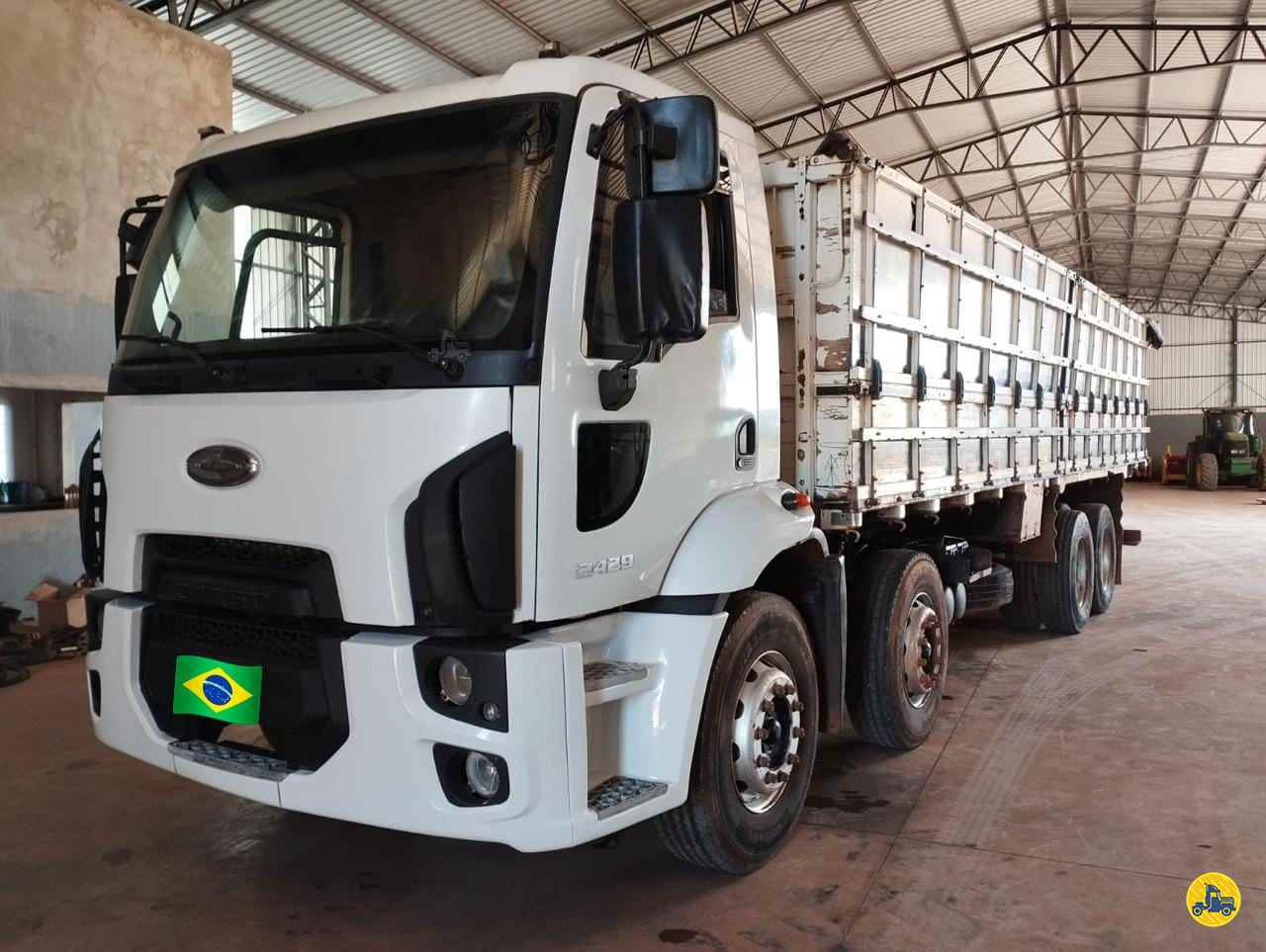 CAMINHAO FORD CARGO 2429 Graneleiro BiTruck 8x2 Caminhões Usados Seminovos CAMPO MOURAO PARANÁ PR