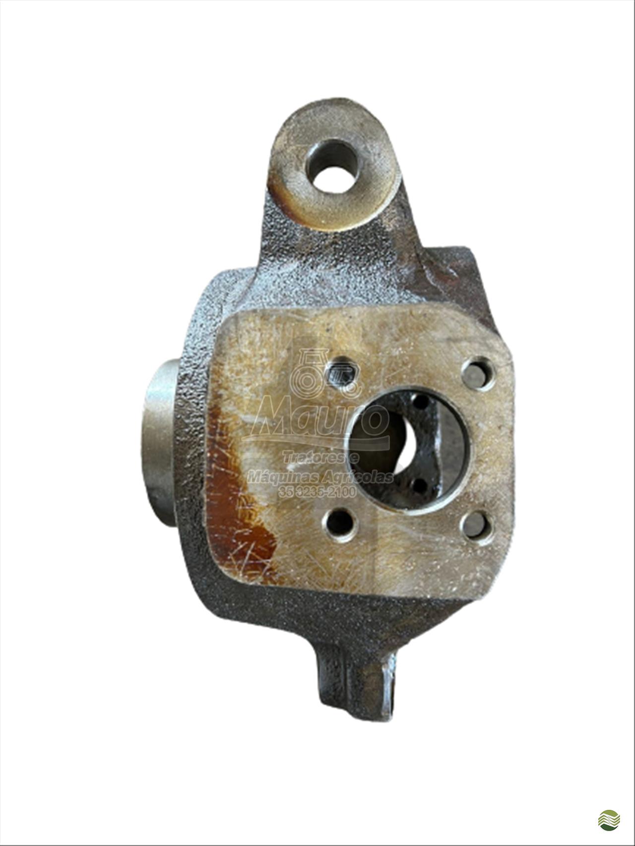 81241600 - CARCAÇA DA ARTICULAÇÃO VALMET 685/785 VALTRA BF65/BF75 LE 