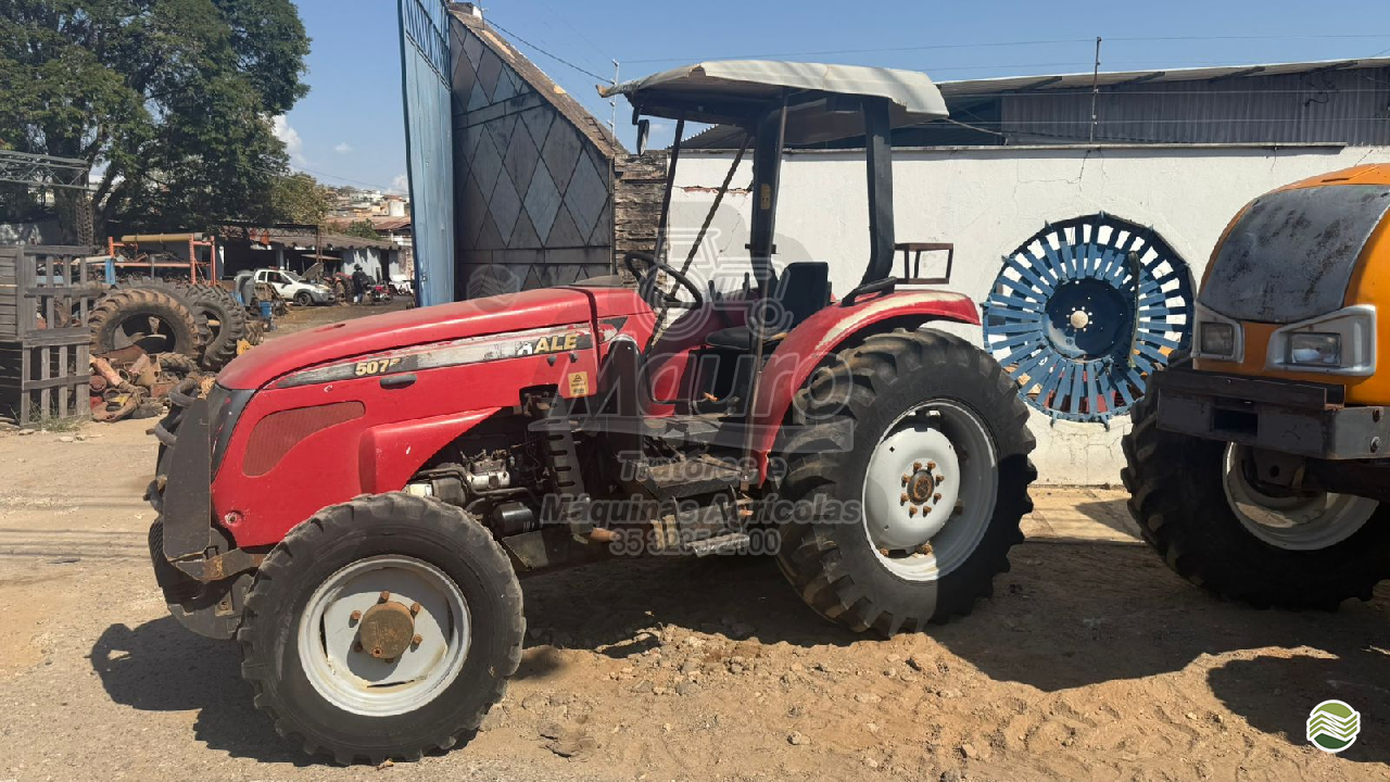 TRATOR AGRALE AGRALE 5075 Tração 4x4 Mauro Tratores TRES CORACOES MINAS GERAIS MG