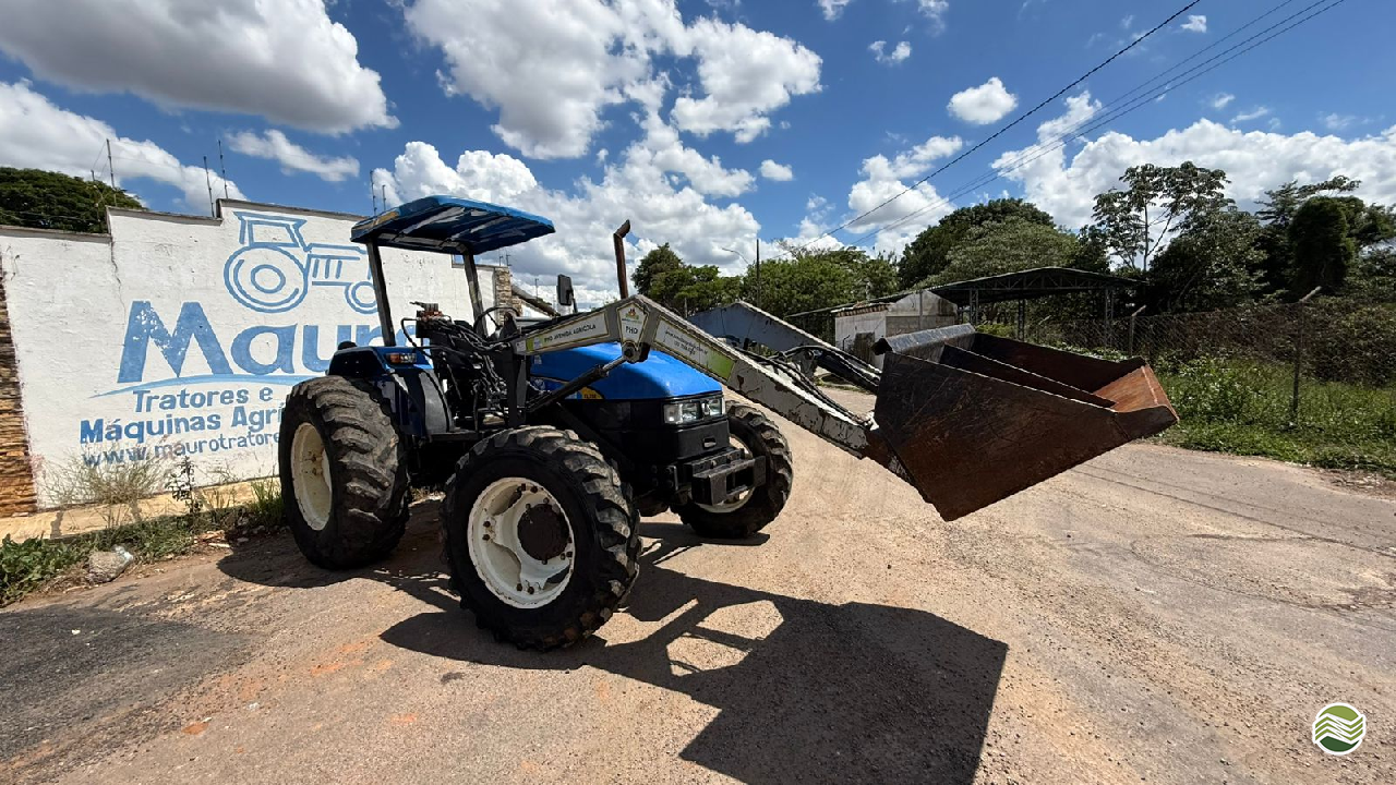 TRATOR NEW HOLLAND NEW TL 75 Tração 4x4 Mauro Tratores TRES CORACOES MINAS GERAIS MG