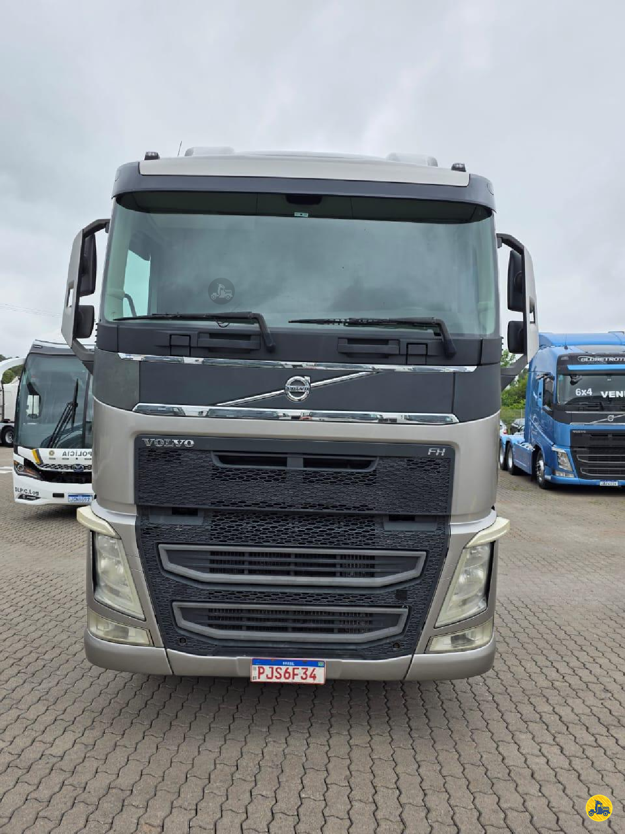 CAMINHAO VOLVO VOLVO FH 460 Cavalo Mecânico Cavalo 6x2 Dipesul Veículos - Volvo CANOAS RIO GRANDE DO SUL RS