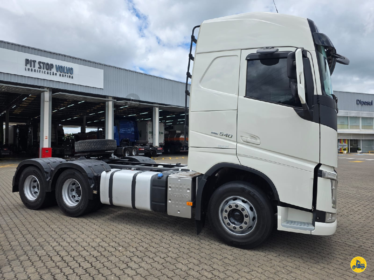 CAMINHAO VOLVO VOLVO FH 540 Cavalo Mecânico Cavalo 6x4 Dipesul Veículos - Volvo CANOAS RIO GRANDE DO SUL RS