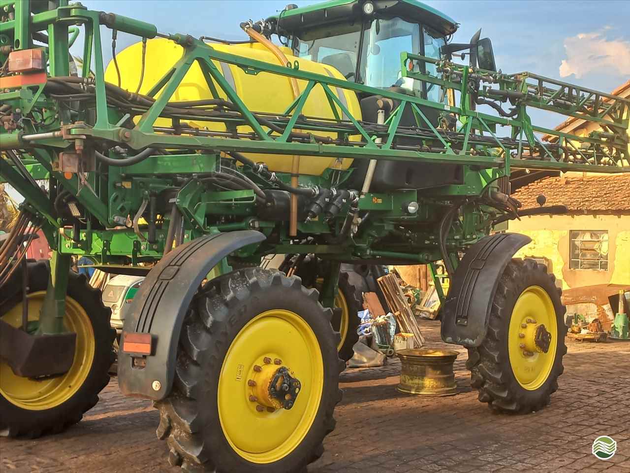 PULVERIZADOR JOHN DEERE JOHN DEERE M4025 Arrasto Só Agrícola Máquinas e Peças BARRETOS SÃO PAULO SP
