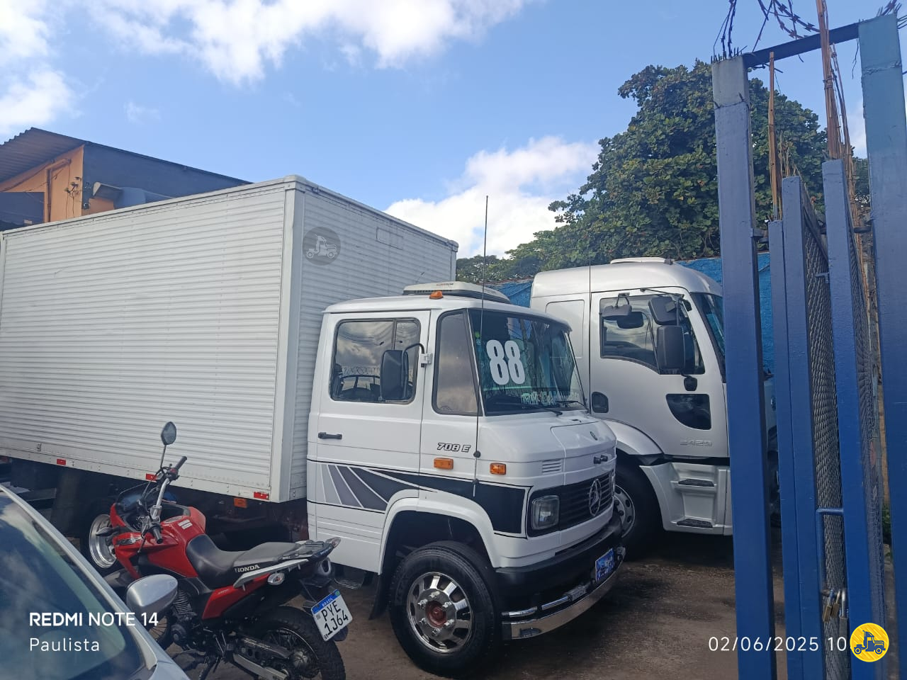 CAMINHAO MERCEDES-BENZ MB 708 Baú Furgão 3/4 4x2 Paulista Caminhões CONTAGEM MINAS GERAIS MG