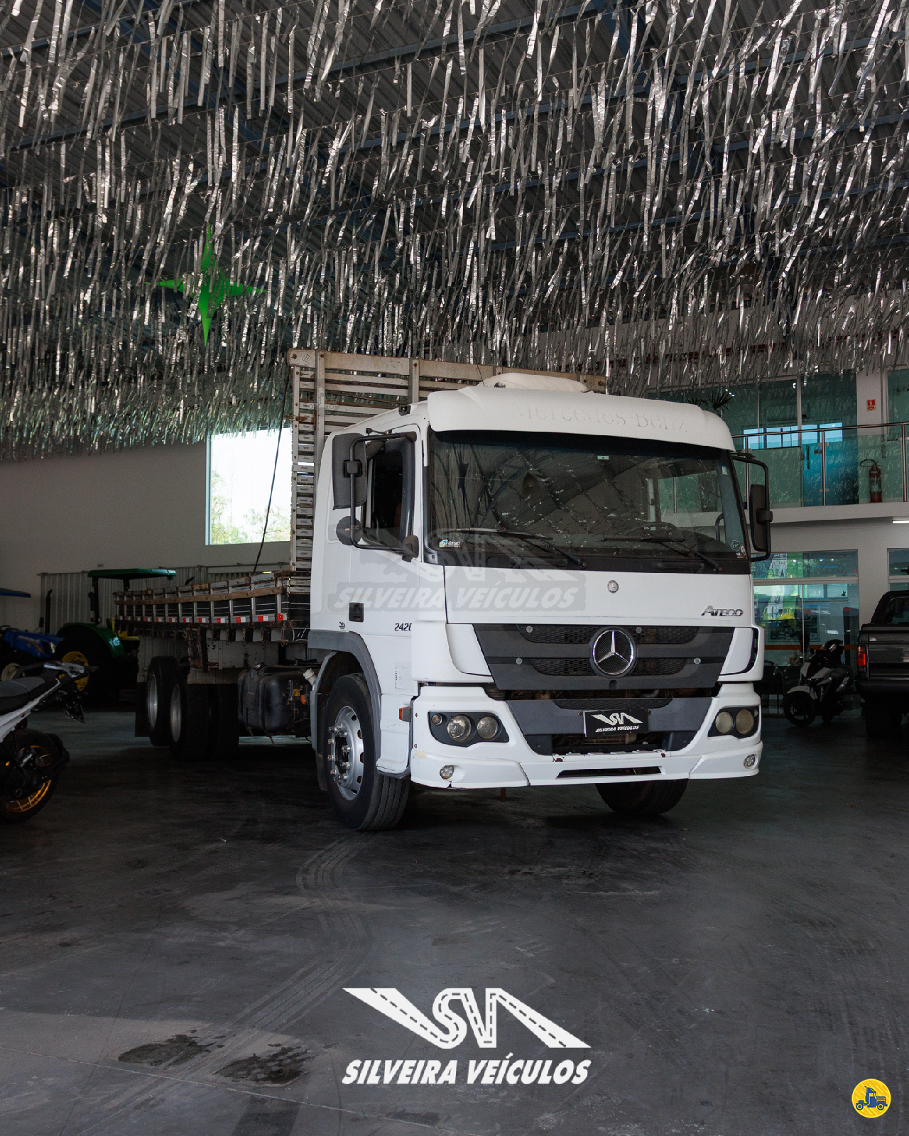 CAMINHAO MERCEDES-BENZ MB 2426 Carga Seca Truck 6x2 Silveira Veículos PIEDADE SÃO PAULO SP