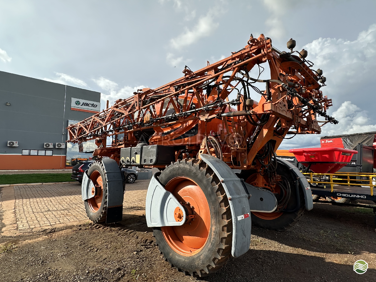 PULVERIZADOR JACTO UNIPORT 3030 Tração 4x4 Agrotrevo Soluções Agropecuárias - Jacto CHAPADAO DO SUL MATO GROSSO DO SUL MS