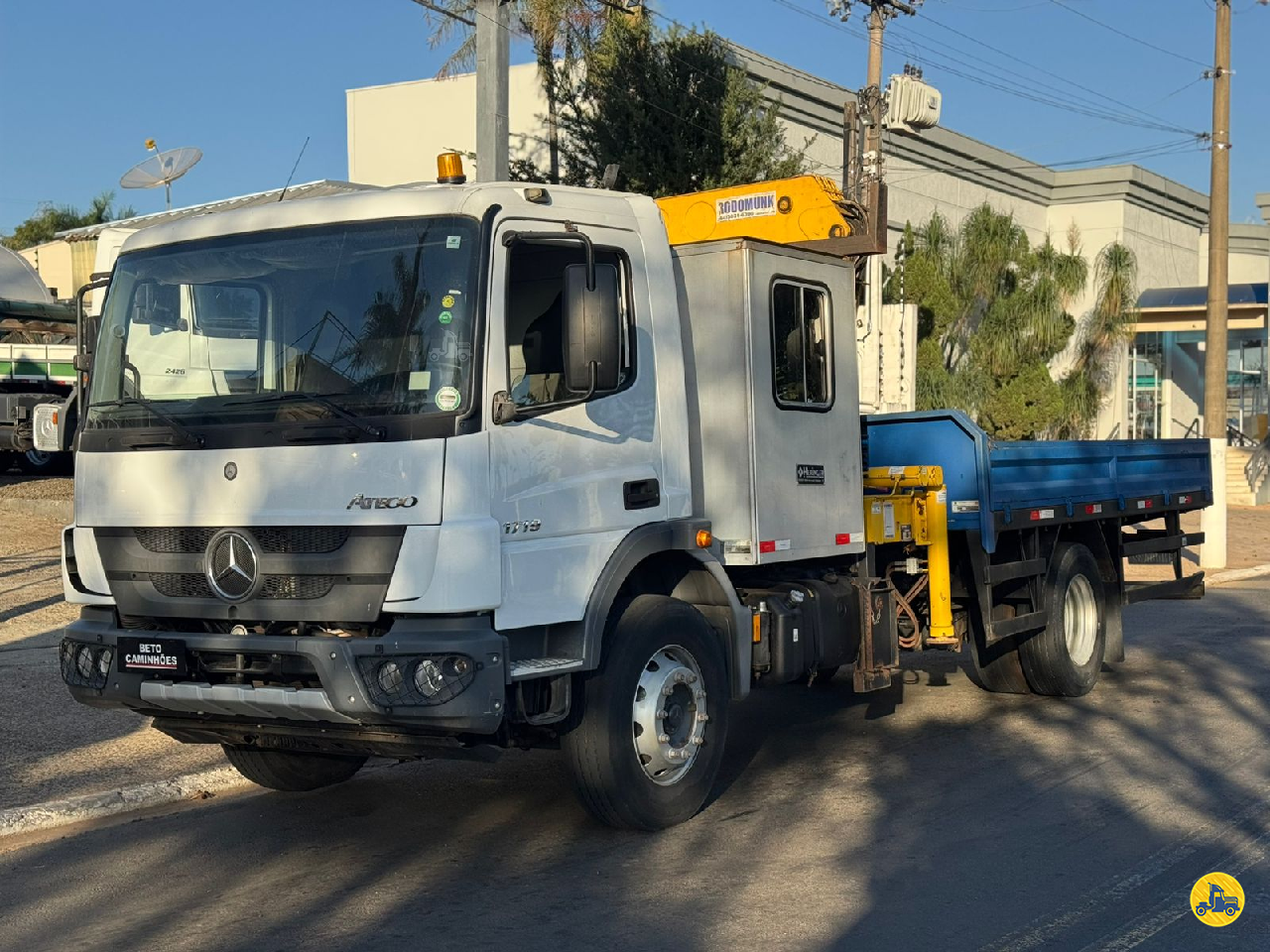 CAMINHAO MERCEDES-BENZ MB 2426 Munck Cavalo 4x2 Beto Caminhões Piracicaba AMERICANA SÃO PAULO SP