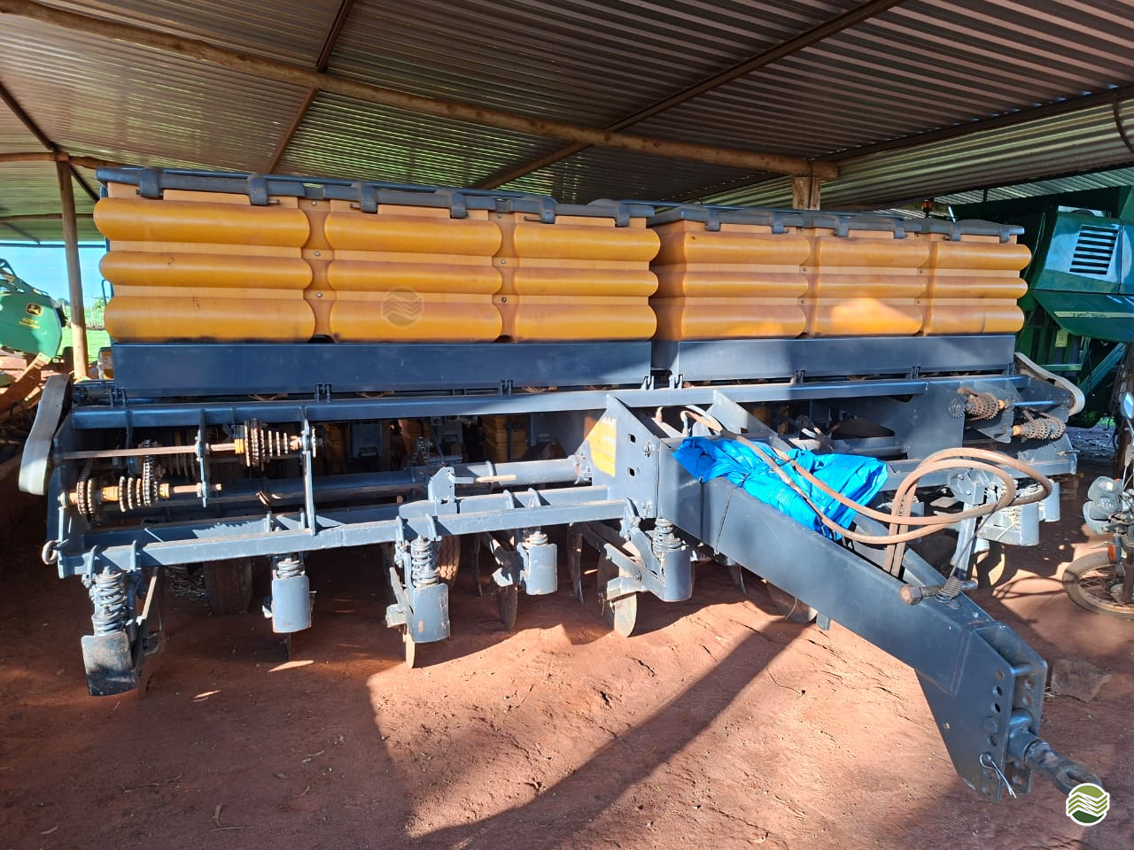 PLANTADEIRA VALTRA HITECH BP 1105 RG Equipamentos Agrícolas OURINHOS SÃO PAULO SP