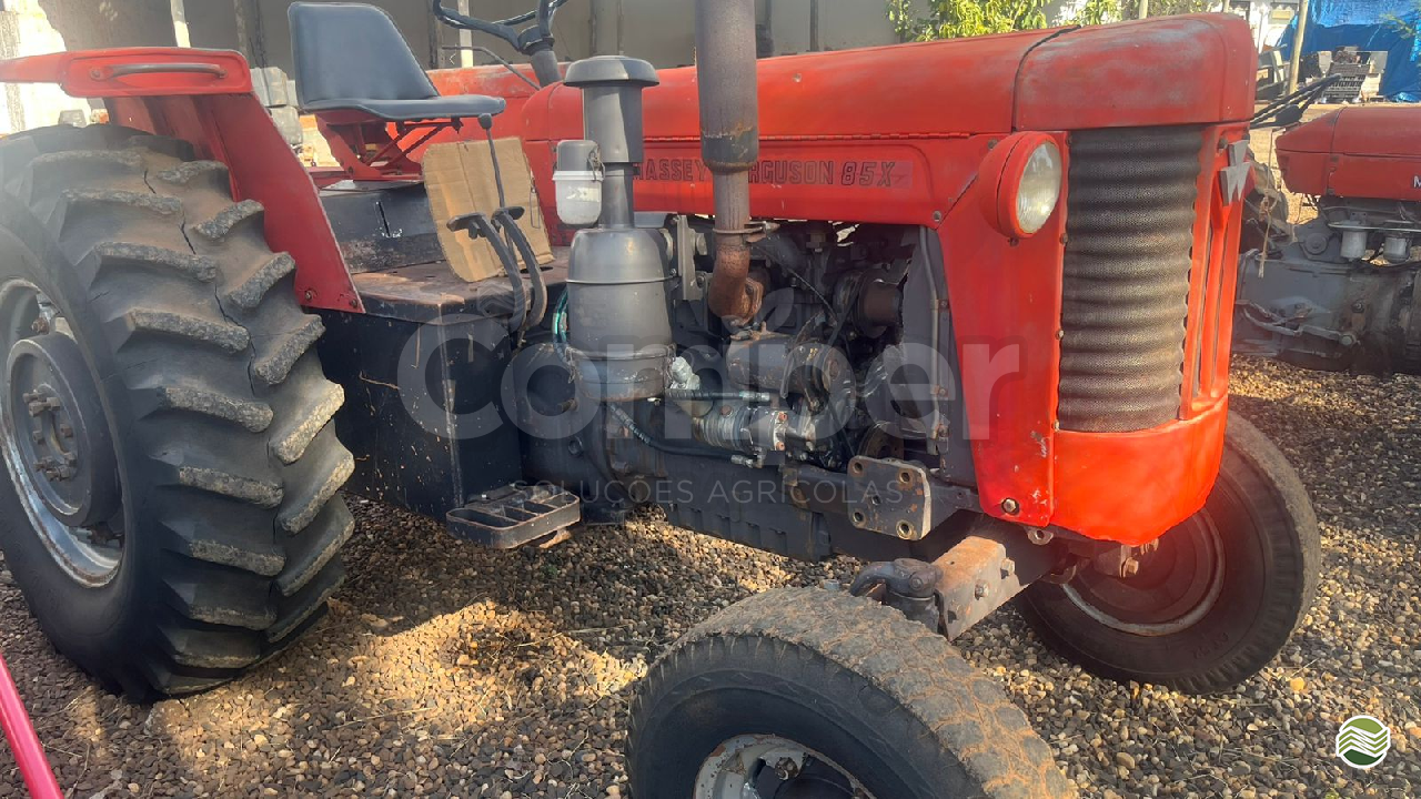 TRATOR MASSEY FERGUSON MF 85 Tração 4x2 Comper Tratores - Mahindra ARARAQUARA SÃO PAULO SP