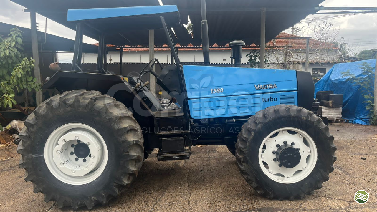 TRATOR VALMET VALMET 1580 Tração 4x4 Comper Tratores - Mahindra ARARAQUARA SÃO PAULO SP