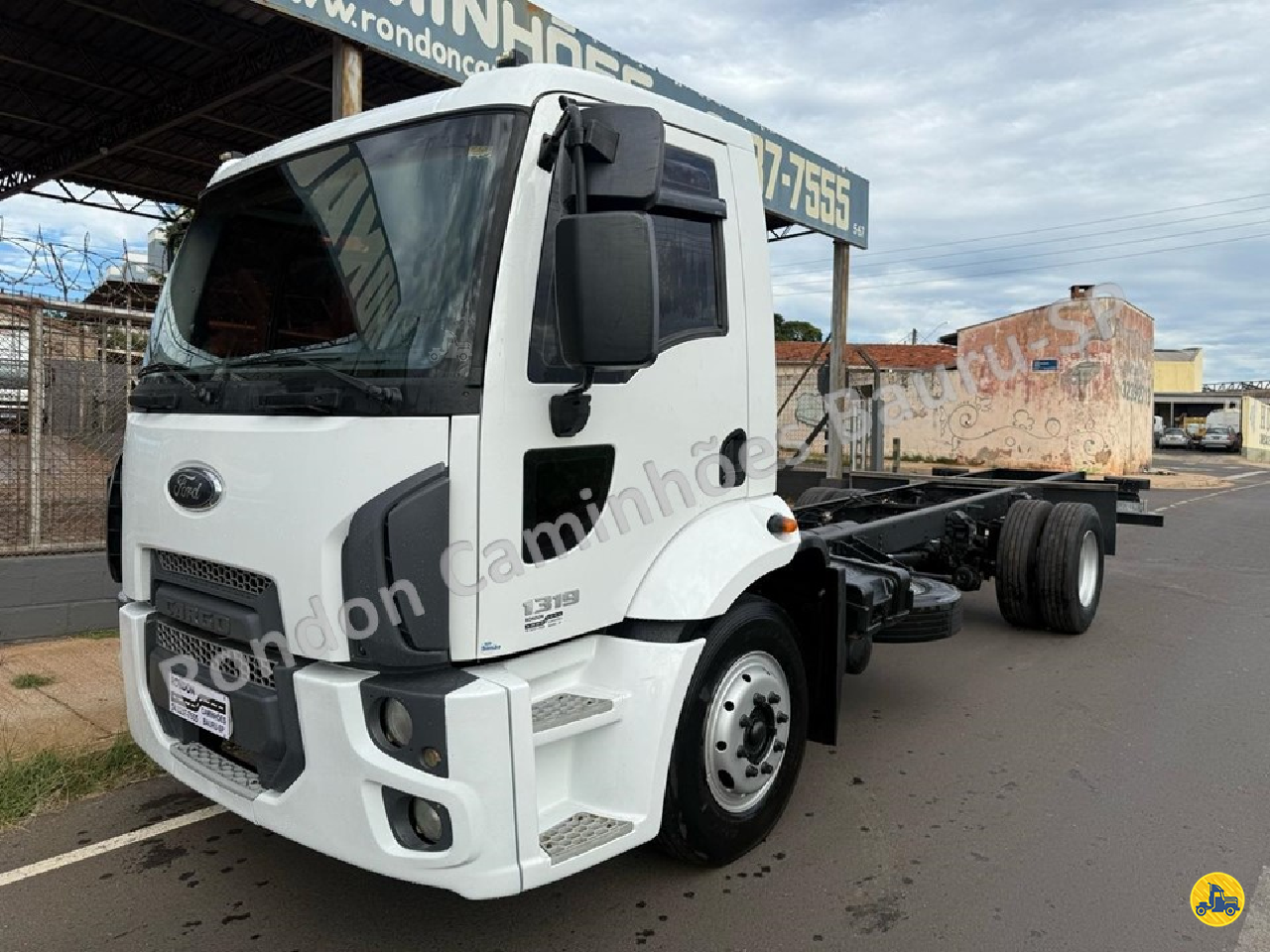 CAMINHAO FORD CARGO 1319 Chassis Toco 4x2 Rondon Caminhões Bauru BAURU SÃO PAULO SP