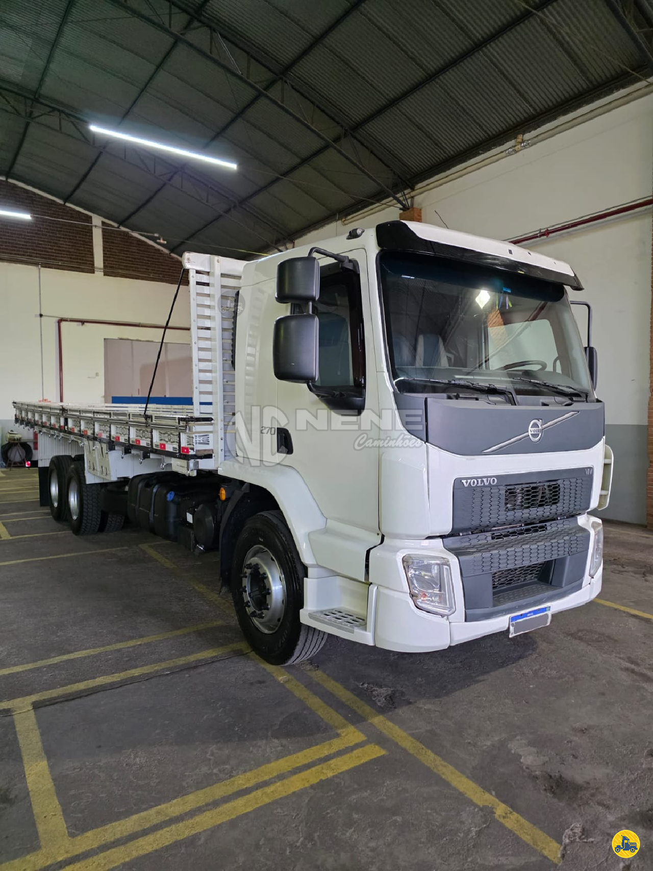 CAMINHAO VOLVO VOLVO VM 270 Carga Seca Truck 6x2 Nene Caminhões SAO JOAO DA BOA VISTA SÃO PAULO SP