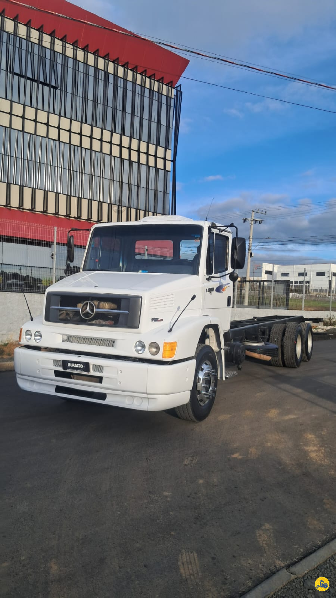 CAMINHAO MERCEDES-BENZ MB 1620 Chassis Truck 6x2 Buratto Caminhões e Camionetas LAGES SANTA CATARINA SC