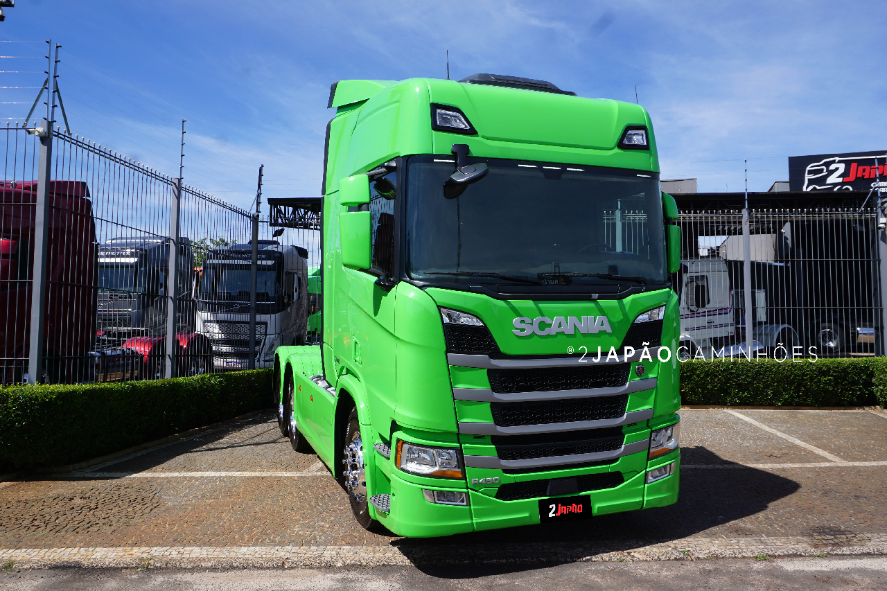 SCANIA R450 de 2 Japão Caminhões e Carretas