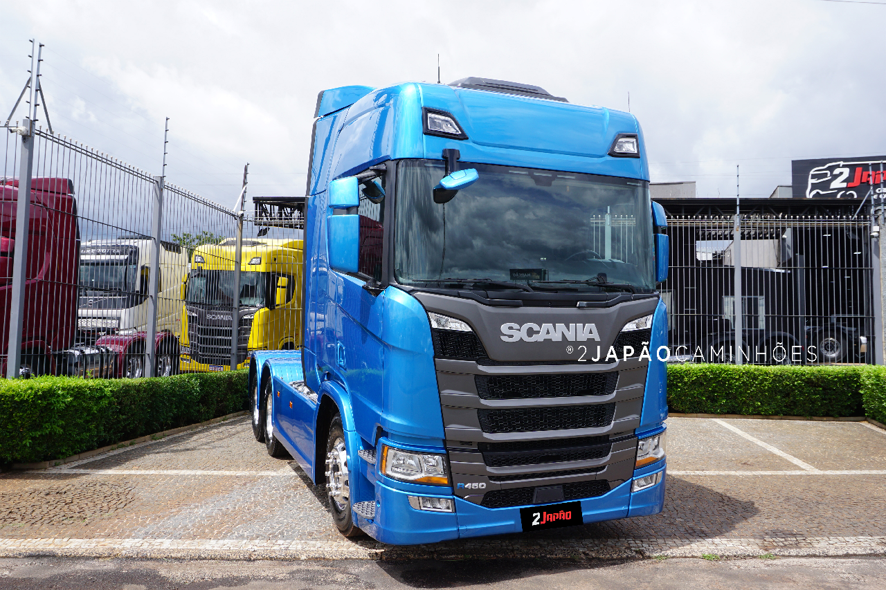 SCANIA R450 de 2 Japão Caminhões e Carretas