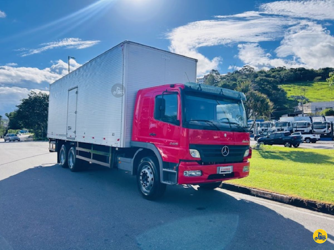CAMINHAO MERCEDES-BENZ MB 2425 Baú Furgão Truck 6x2 Zé Guerreiro Caminhões ITATIBA SÃO PAULO SP