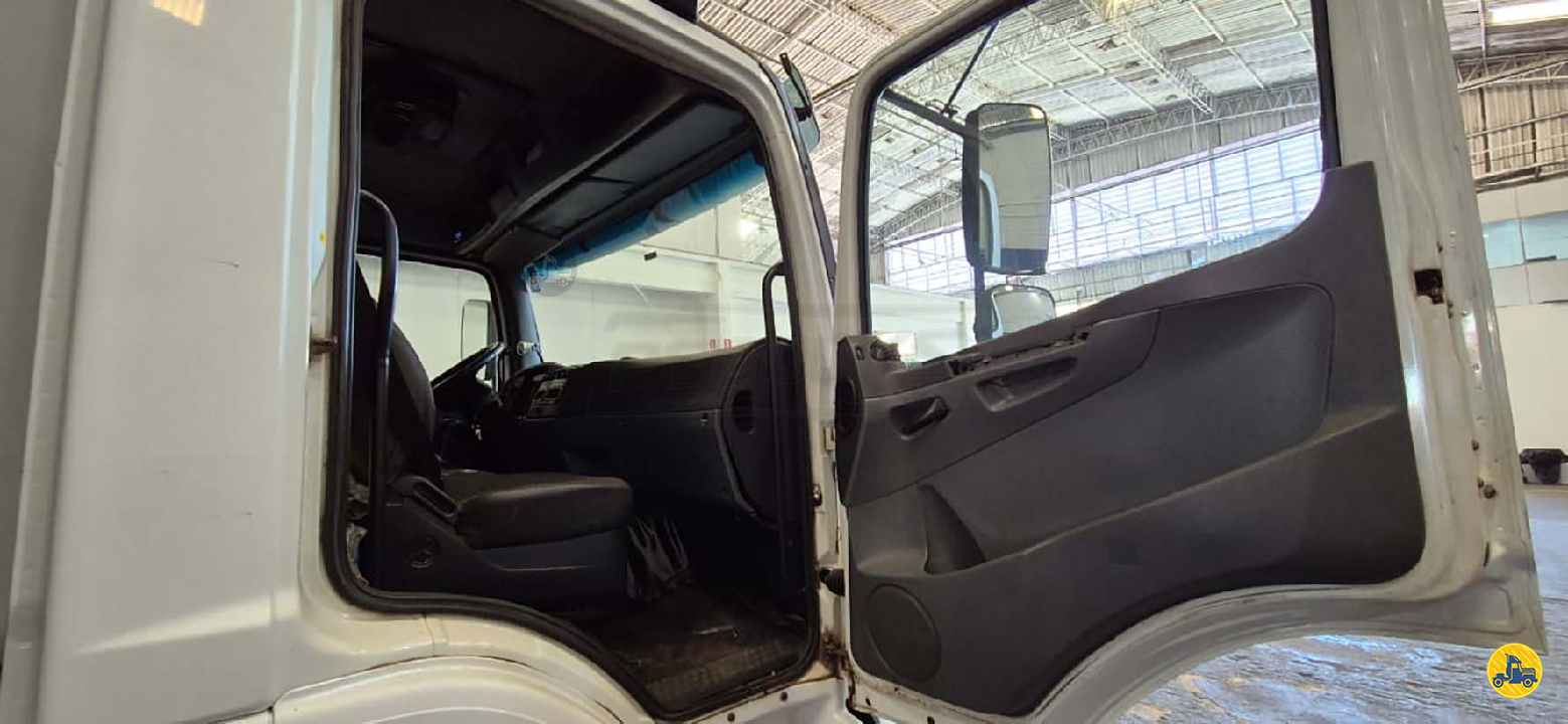 CAMINHAO MERCEDES-BENZ MB 2425 Baú Sider Truck 6x2 Rebocks LIMEIRA SÃO PAULO SP