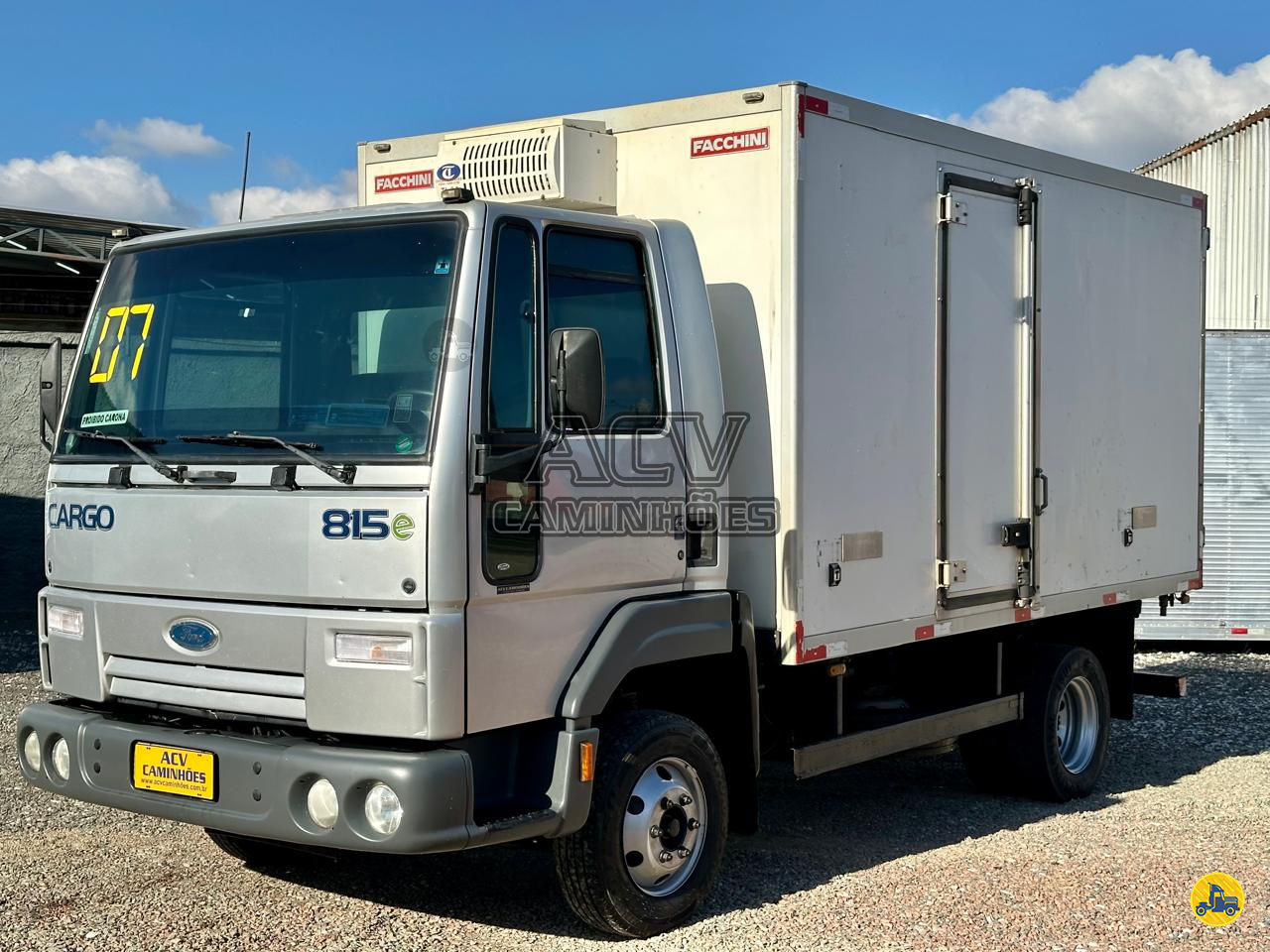CARGO 815 de ACV Caminhões