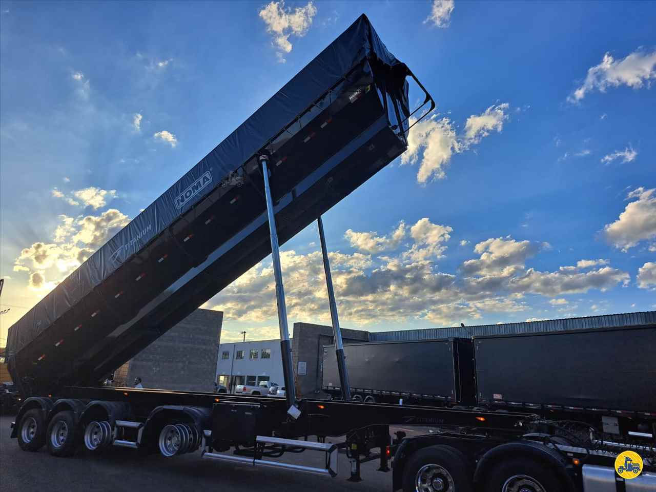 CARRETA SEMI-REBOQUE BASCULANTE Técnica Implementos Rodoviários - NOMA REGENTE FEIJO SÃO PAULO SP