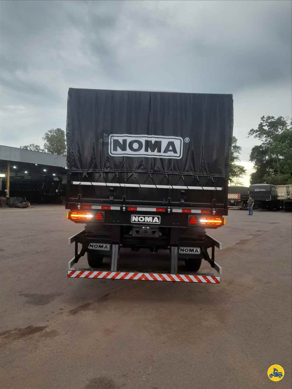 CARRETA SEMI-REBOQUE GRANELEIRO Técnica Implementos Rodoviários - NOMA REGENTE FEIJO SÃO PAULO SP