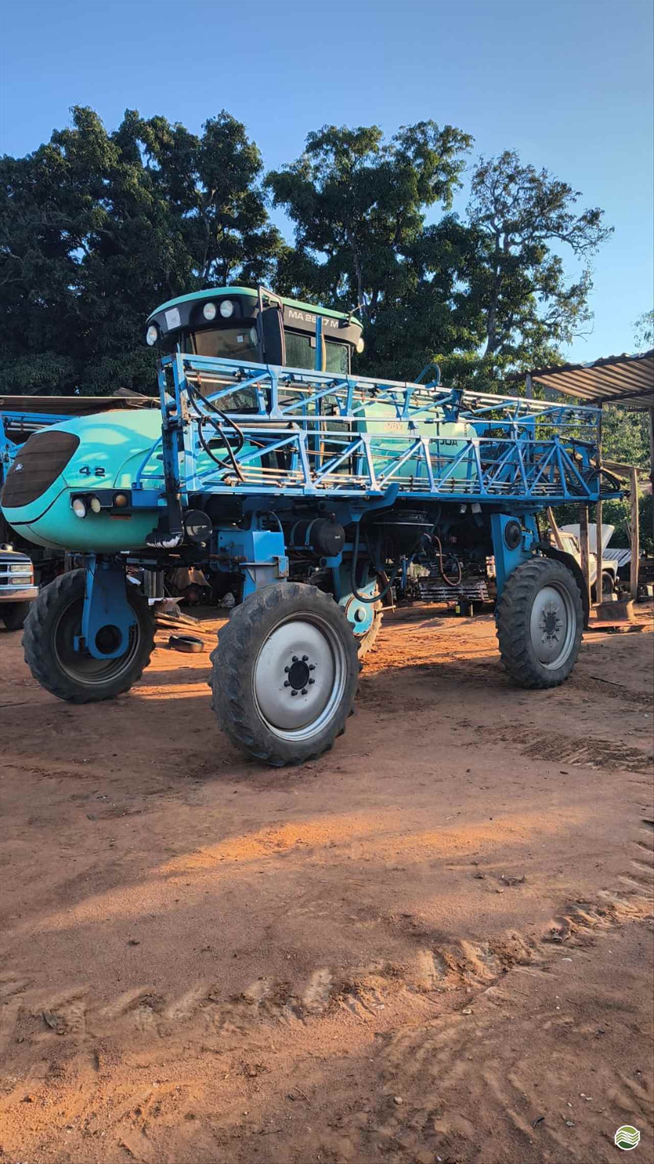 PULVERIZADOR MONTANA PARRUDA 2627 Tração 4x2 Zanella Tratores CAMPO MOURAO PARANÁ PR