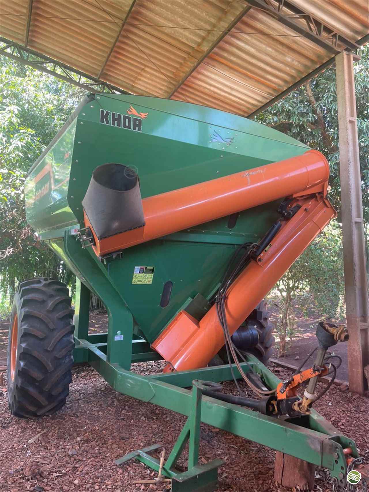 IMPLEMENTOS AGRICOLAS CARRETA BAZUKA  GRANELEIRA 16680 Zanella Tratores CAMPO MOURAO PARANÁ PR