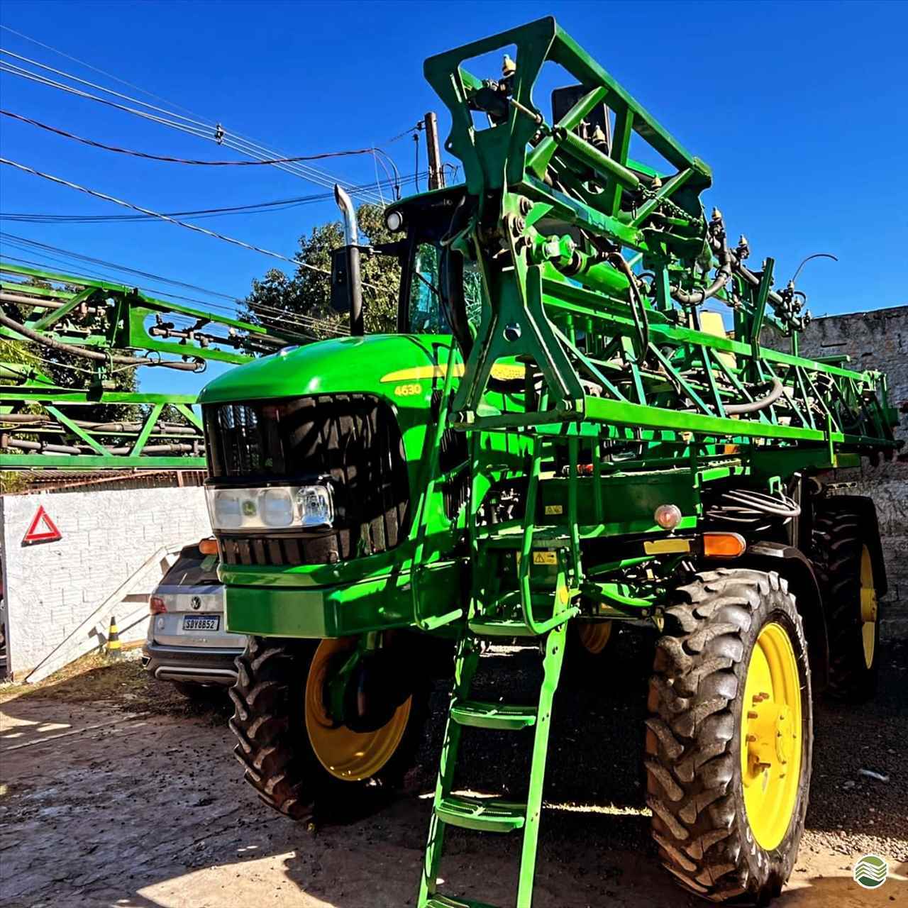 PULVERIZADOR JOHN DEERE JOHN DEERE 4630 Tração 4x4 Zanella Tratores CAMPO MOURAO PARANÁ PR